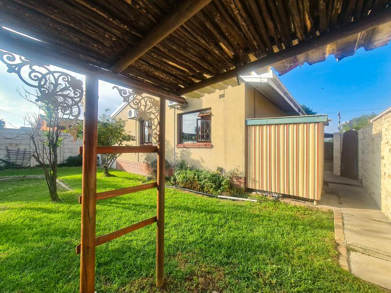 3 Bedroom Property for Sale in Goodwood Central Western Cape